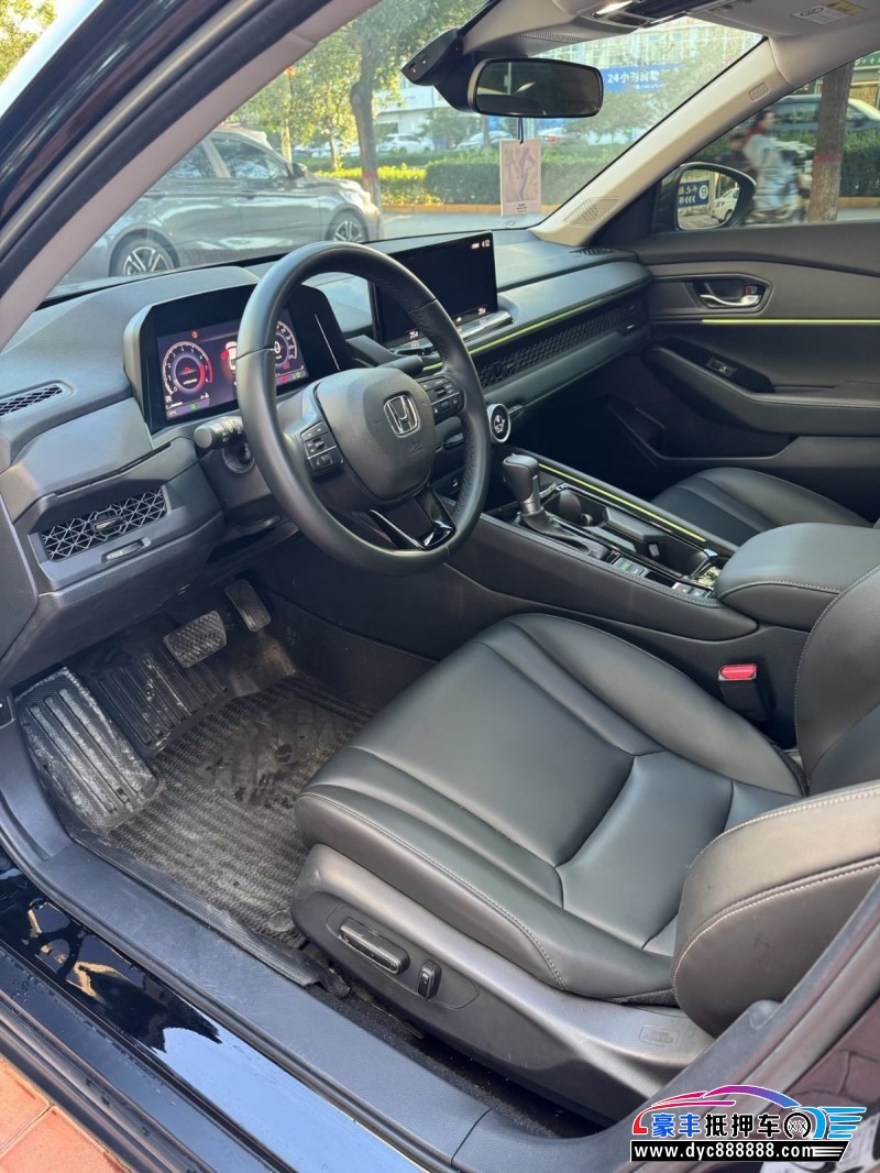 25年本田雅阁轿车抵押车出售