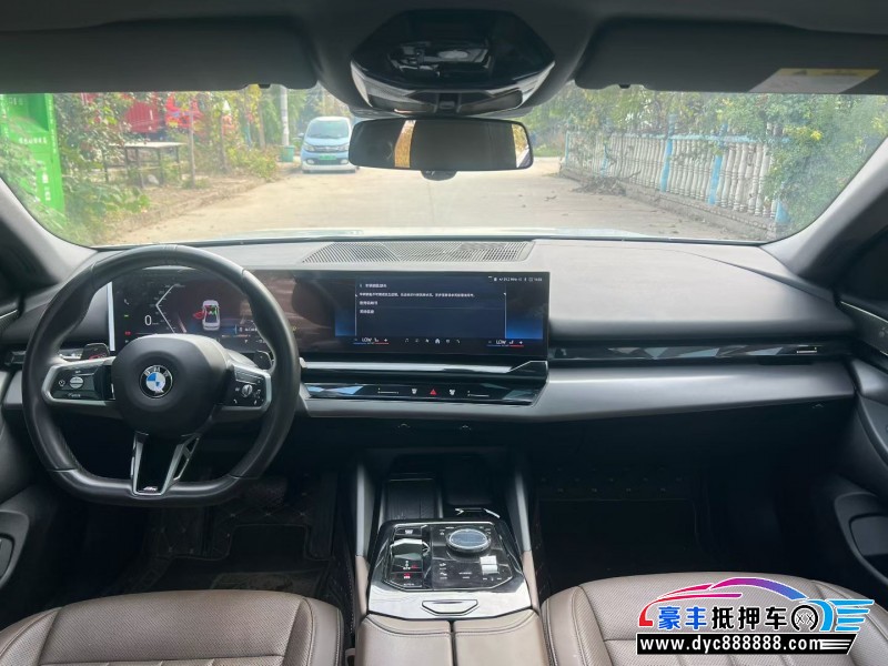 24年宝马5系轿车抵押车出售