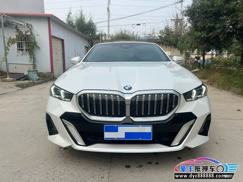 24年宝马5系轿车抵押车出售
