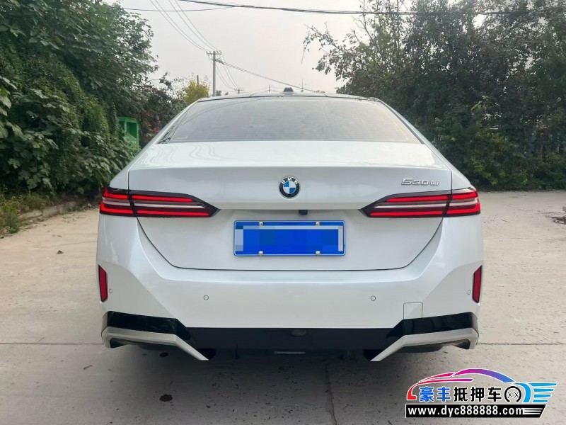 24年宝马5系轿车抵押车出售