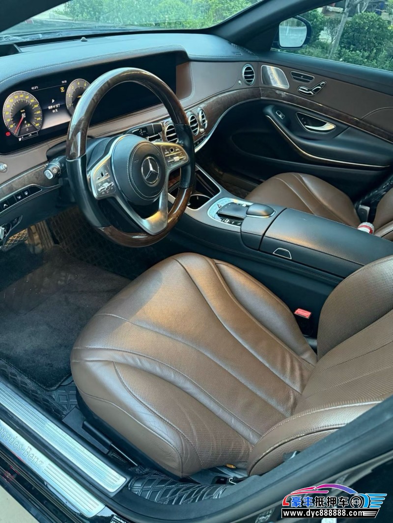 19年奔驰S轿车抵押车出售