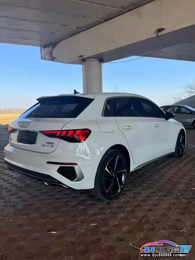 24年奥迪A3轿车抵押车出售
