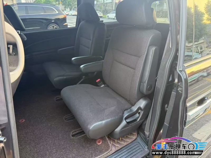 13年本田艾力绅轿车抵押车出售