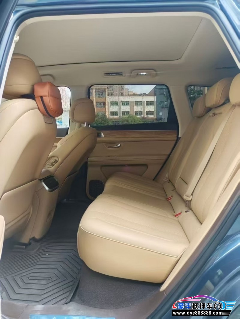 24年华为问界轿车抵押车出售