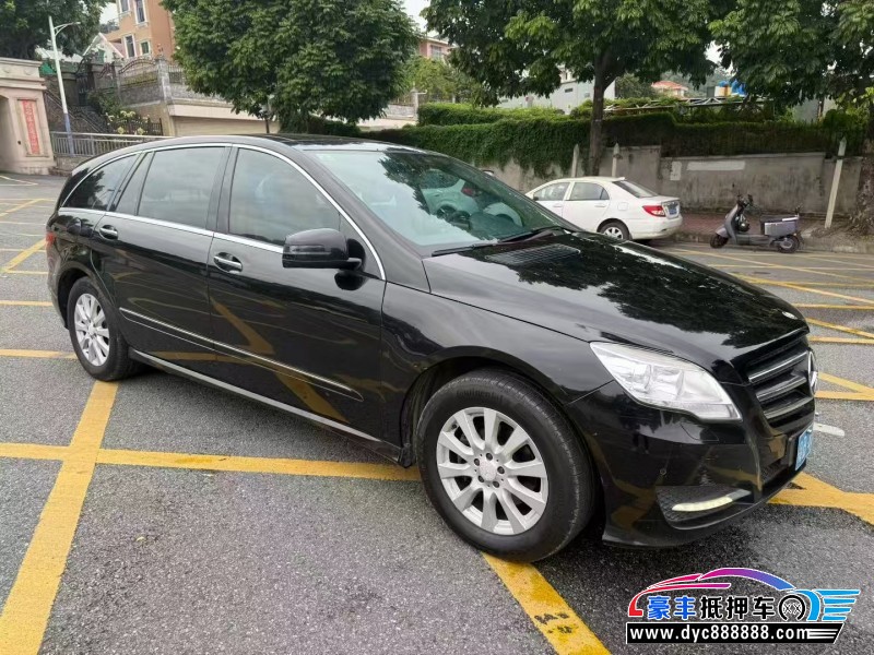 11年奔驰R轿车抵押车出售