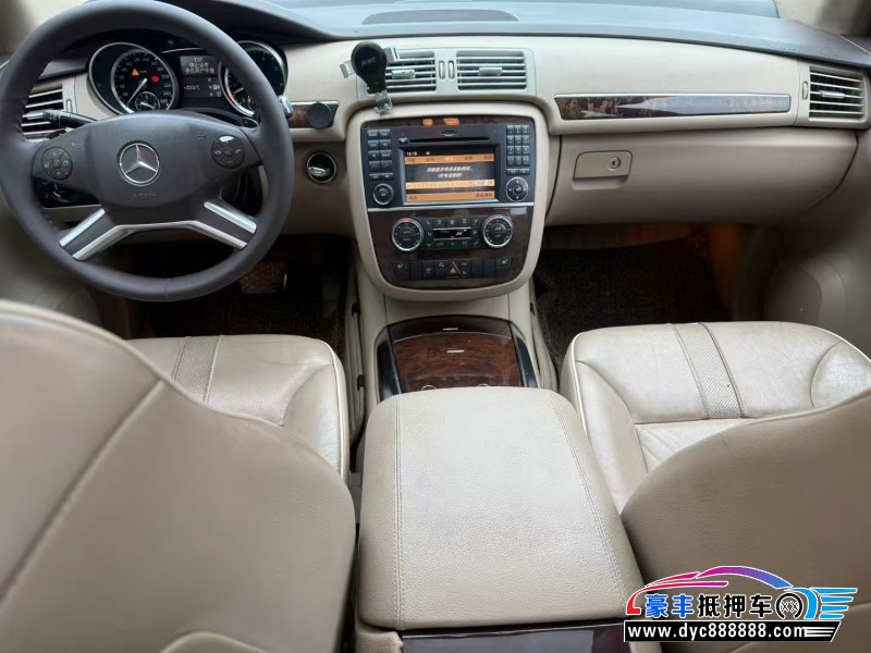 11年奔驰R轿车抵押车出售