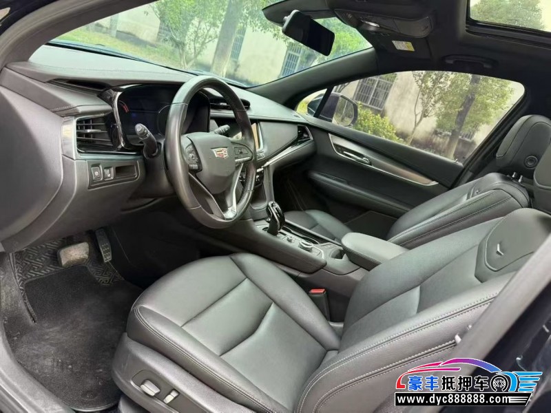 22年凯迪拉克xt6轿车抵押车出售