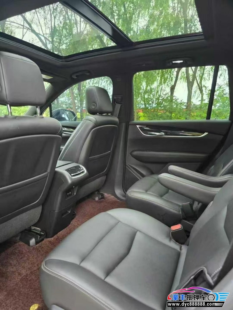 22年凯迪拉克xt6轿车抵押车出售