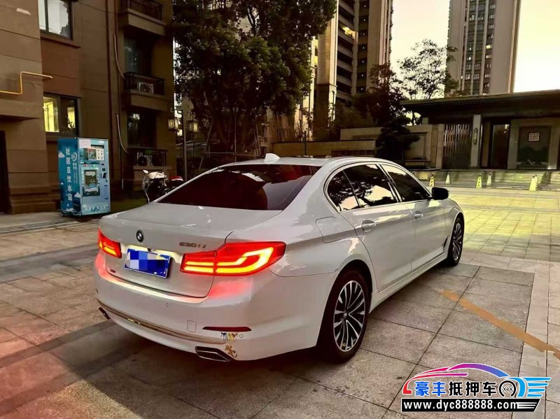 20年宝马5系轿车抵押车出售