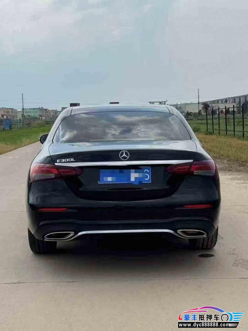 23年奔驰E轿车抵押车出售