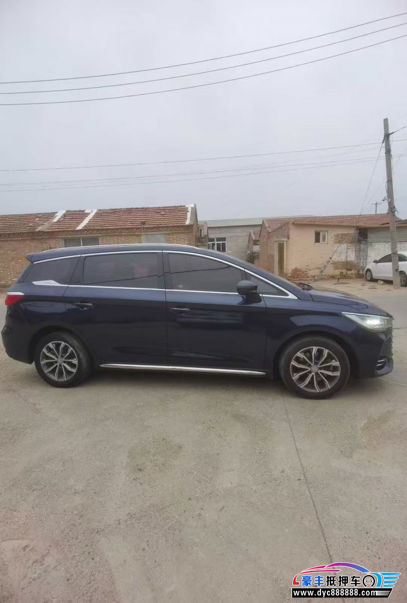 19年比亚迪唐轿车抵押车出售