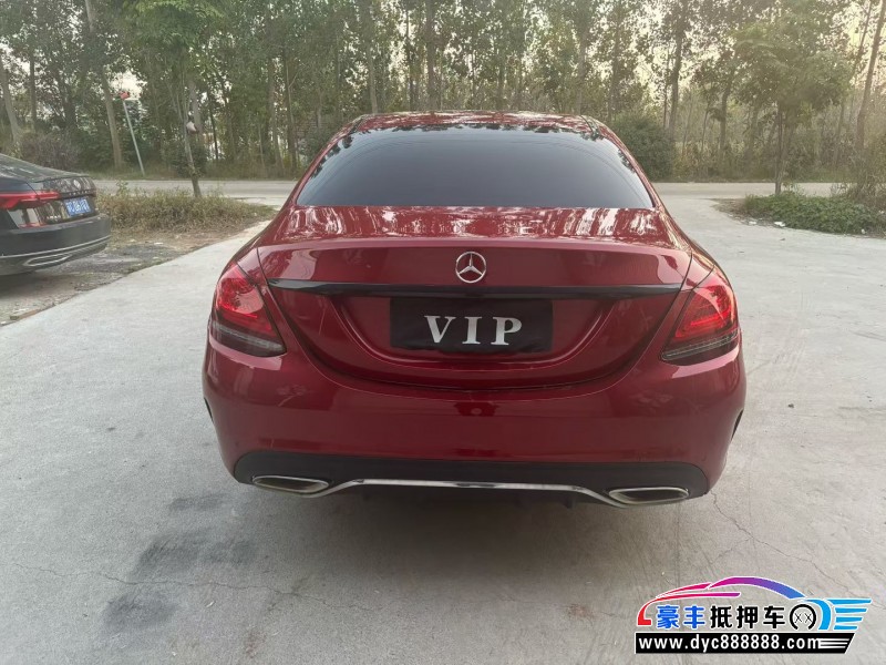 19年奔驰C轿车抵押车出售