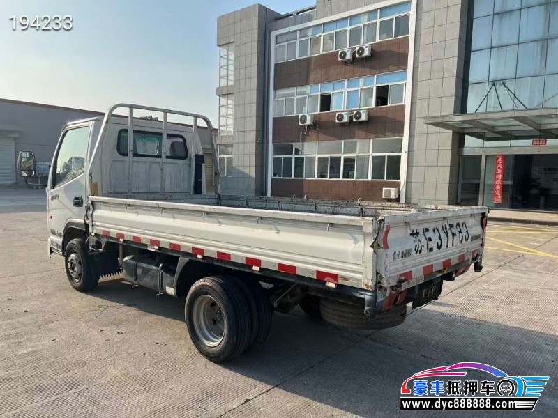 22年东风小霸王轿车抵押车出售