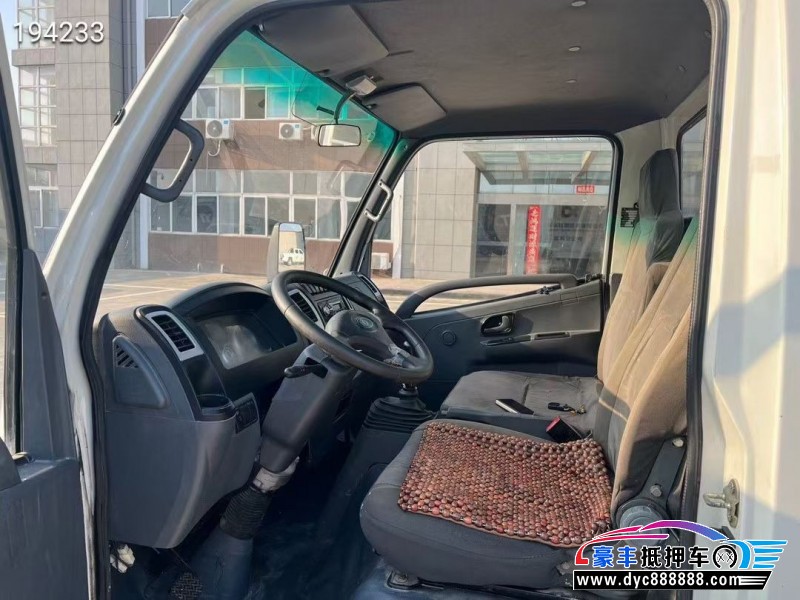 22年东风小霸王轿车抵押车出售