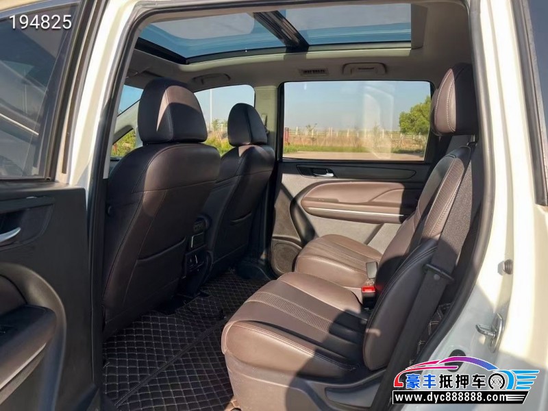 19年传祺m6轿车抵押车出售