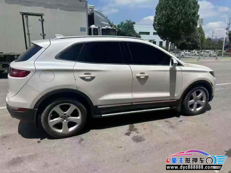 18年林肯MKC轿车抵押车出售