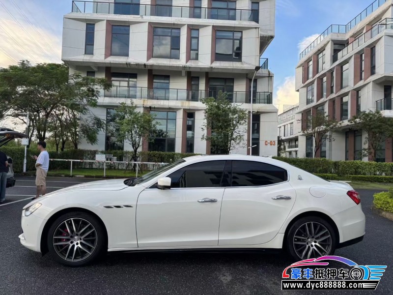 16年玛莎拉蒂Ghibli轿车抵押车出售