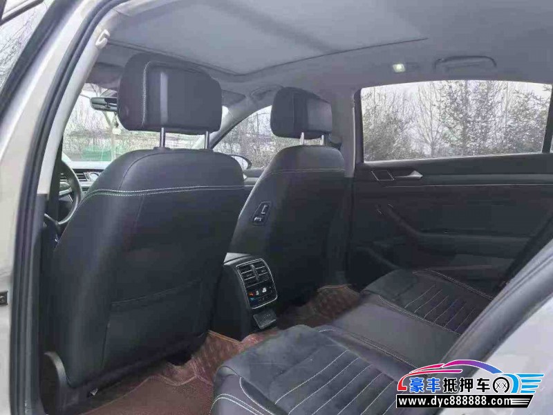 21年大众迈腾轿车抵押车出售