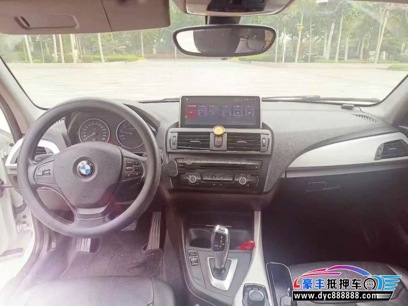 14年宝马1系轿车抵押车出售