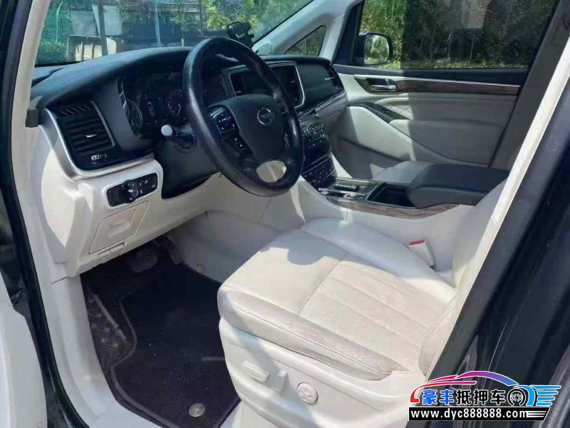 19年传祺M8轿车抵押车出售