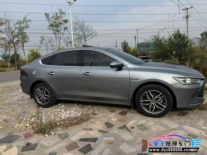 25年比亚迪秦轿车抵押车出售