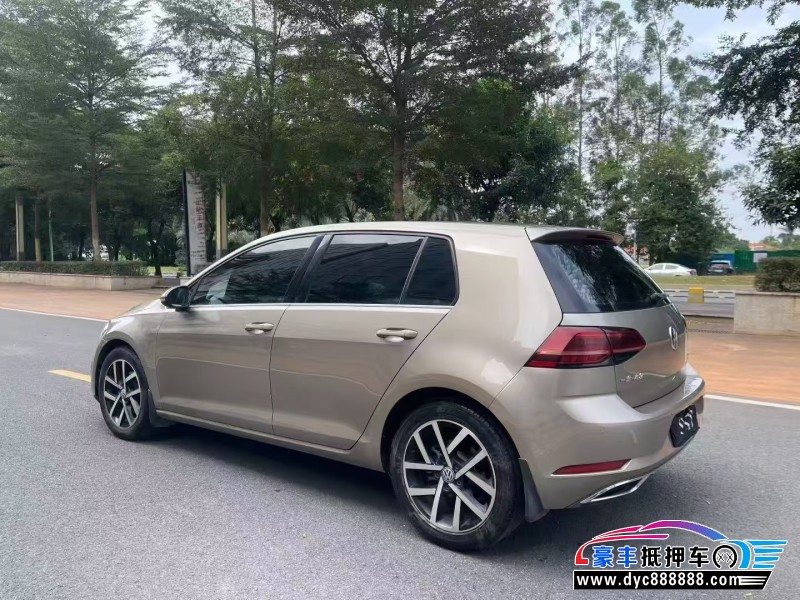 18年大众高尔夫轿车抵押车出售