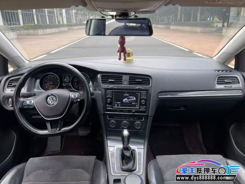 18年大众高尔夫轿车抵押车出售