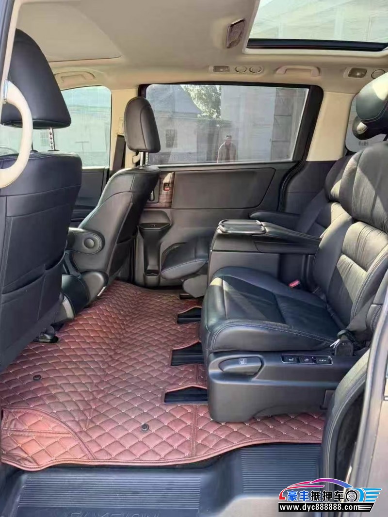 16年本田艾力绅轿车抵押车出售