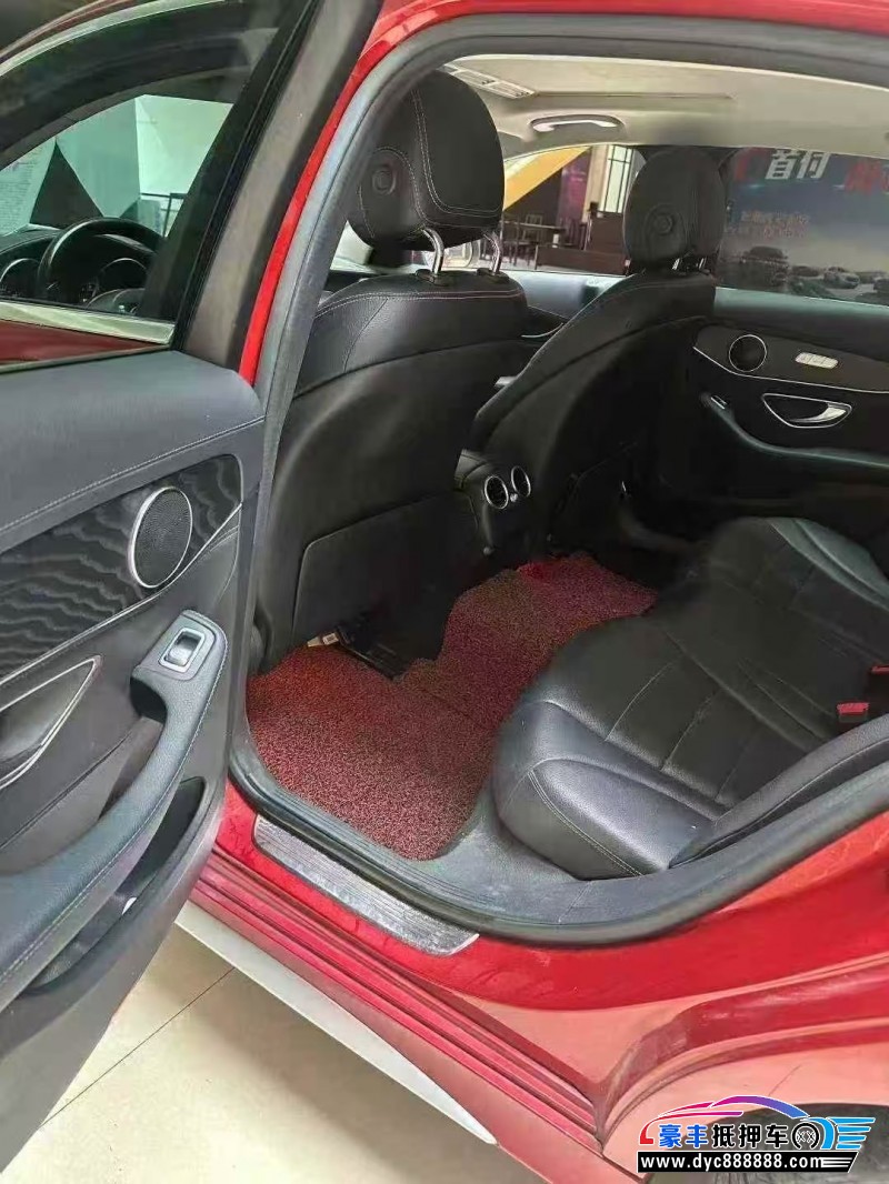 16年奔驰C轿车抵押车出售