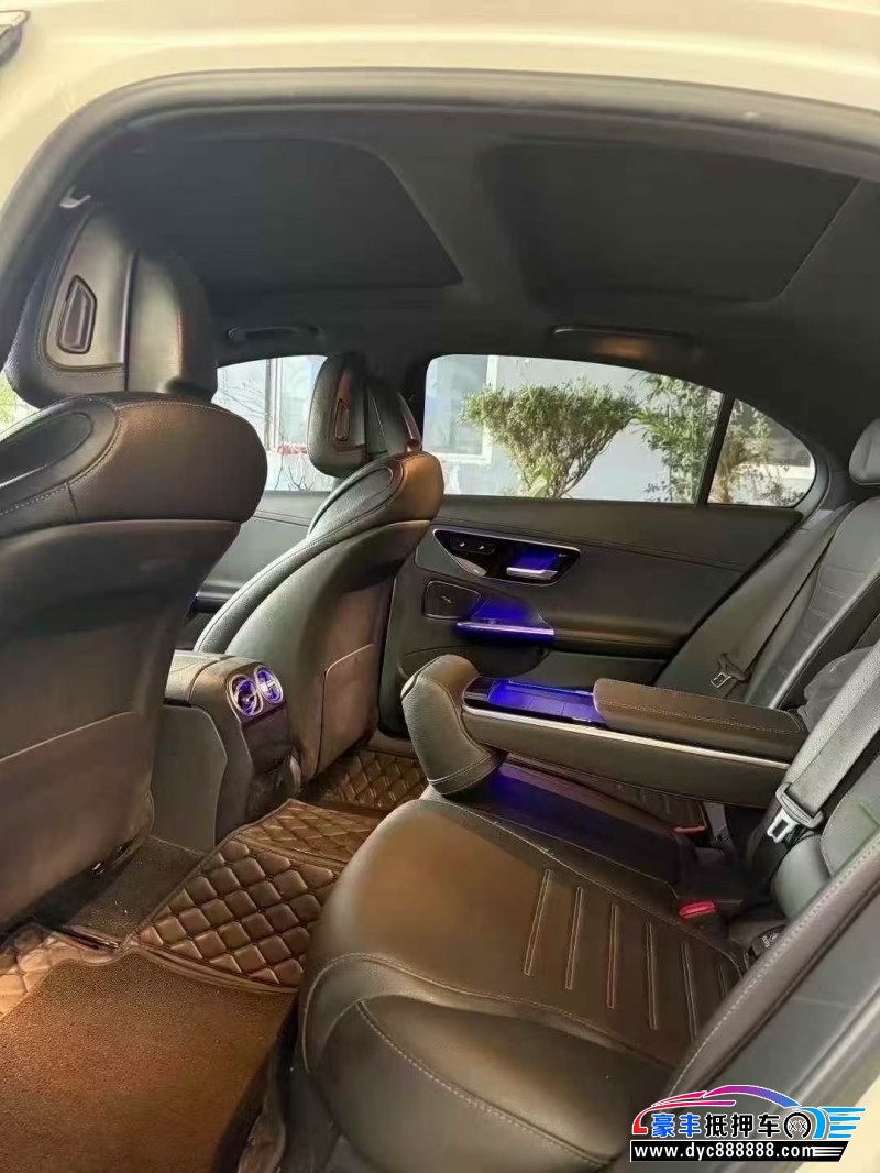 22年奔驰C轿车抵押车出售