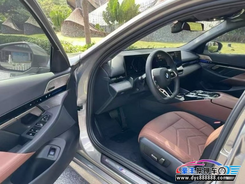 24年宝马5系轿车抵押车出售