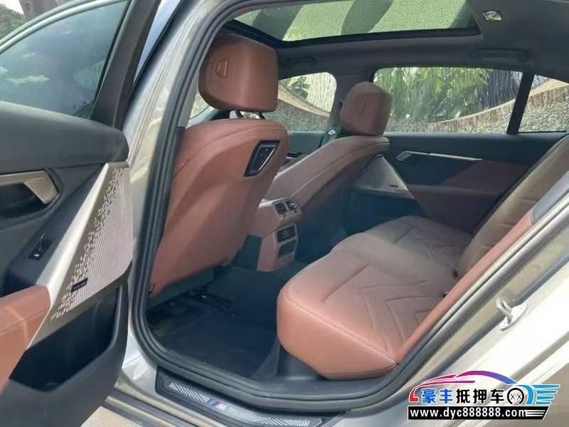 24年宝马5系轿车抵押车出售