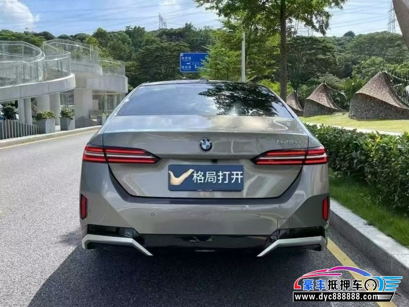 24年宝马5系轿车抵押车出售