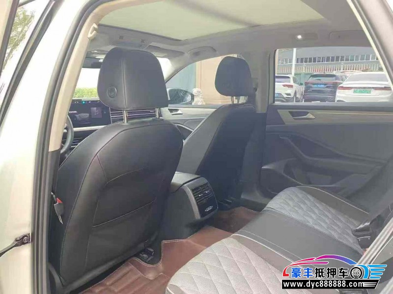 25年大众速腾轿车抵押车出售