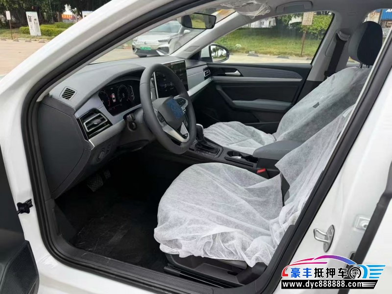 25年大众朗逸轿车抵押车出售