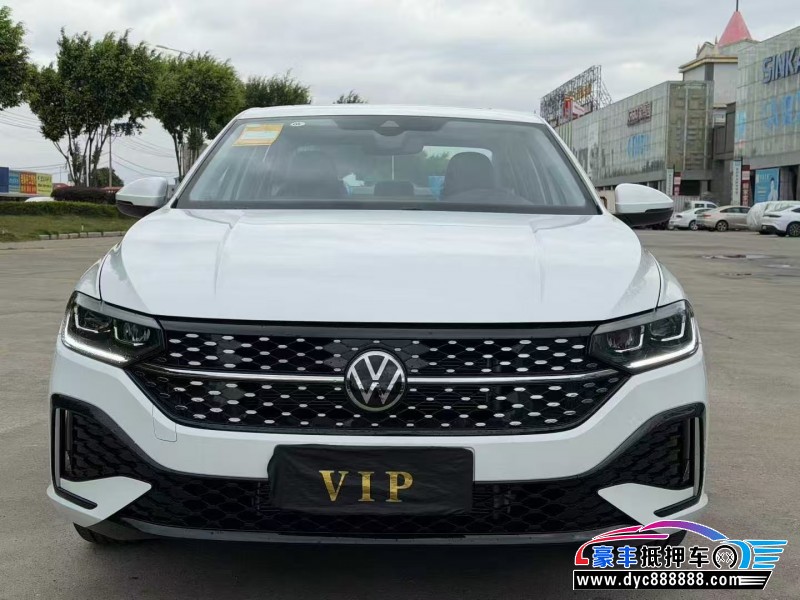 25年大众朗逸轿车抵押车出售