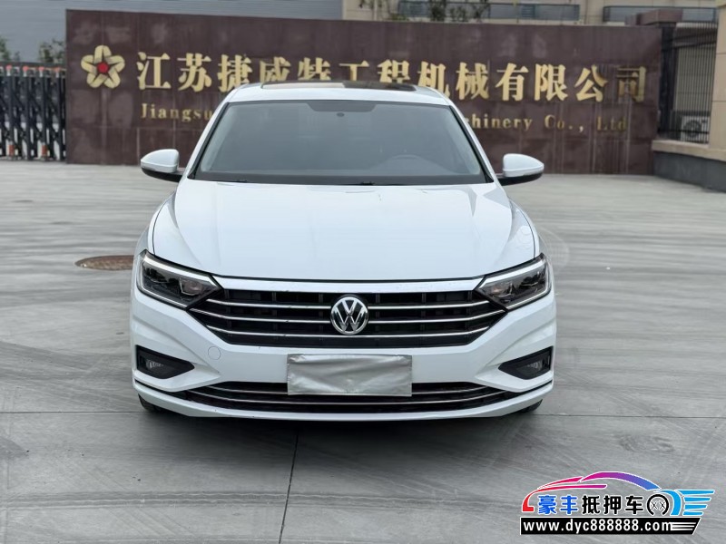 22年大众速腾轿车抵押车出售