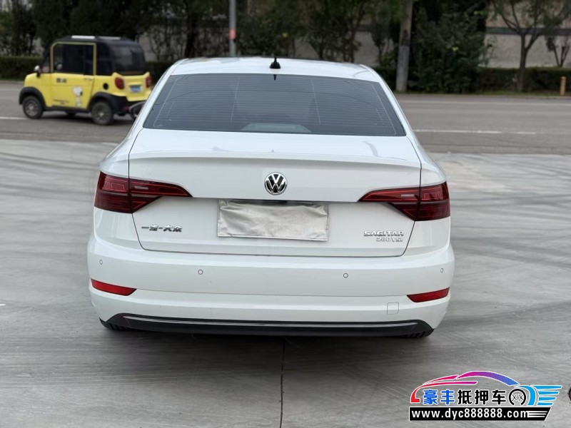 22年大众速腾轿车抵押车出售