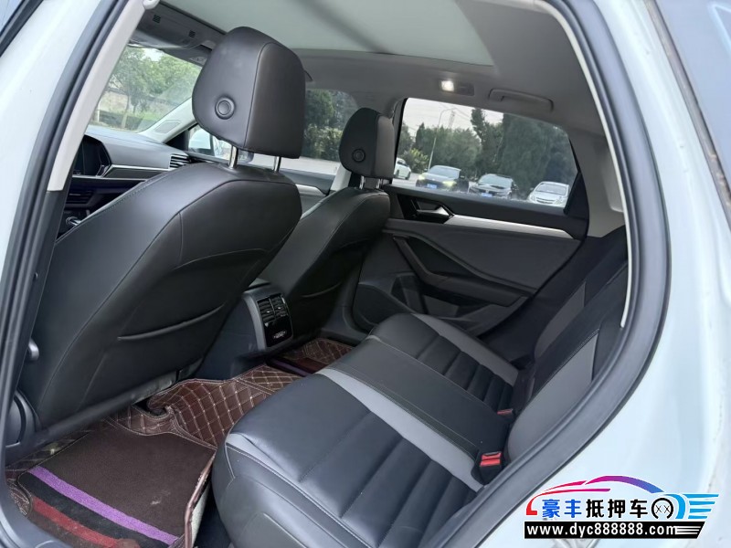 22年大众速腾轿车抵押车出售