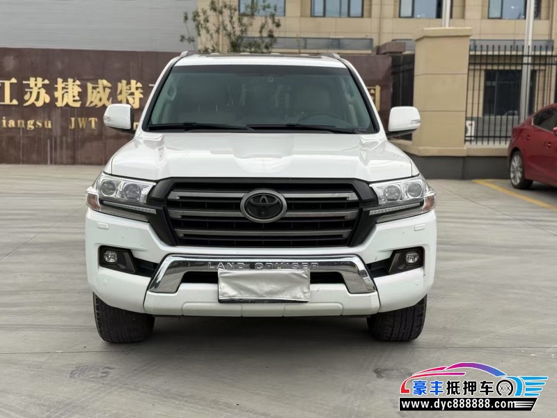 18年丰田兰德酷路泽（陆巡）轿车抵押车出售