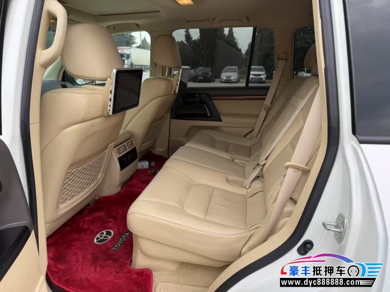 18年丰田兰德酷路泽（陆巡）轿车抵押车出售