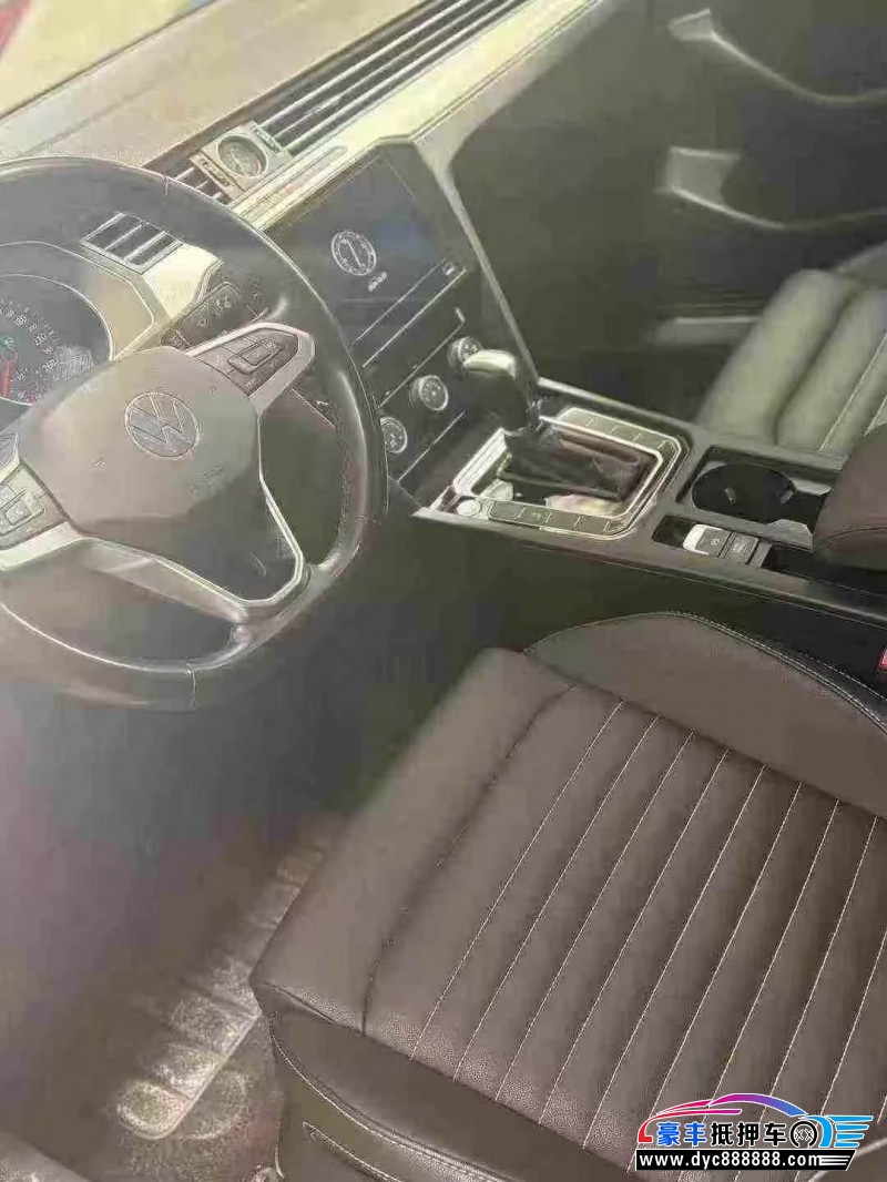 21年大众迈腾轿车抵押车出售