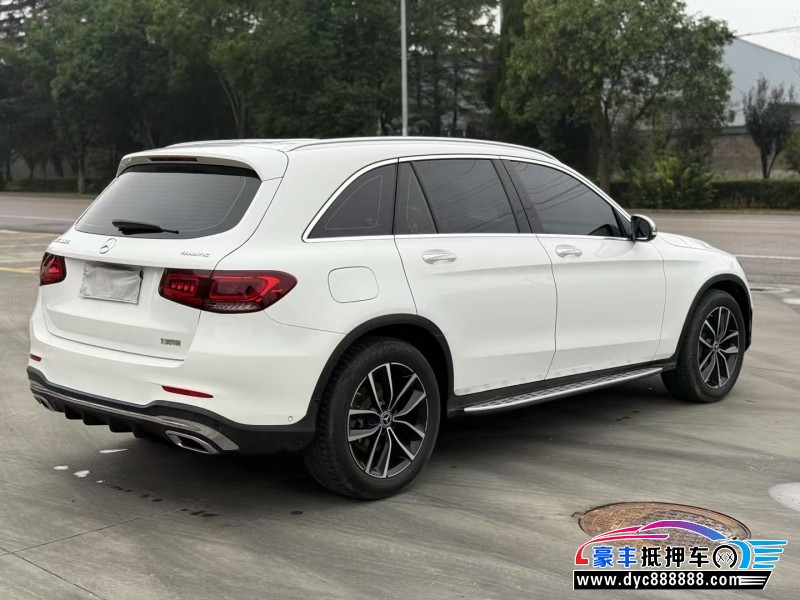 21年奔驰GLC轿车抵押车出售