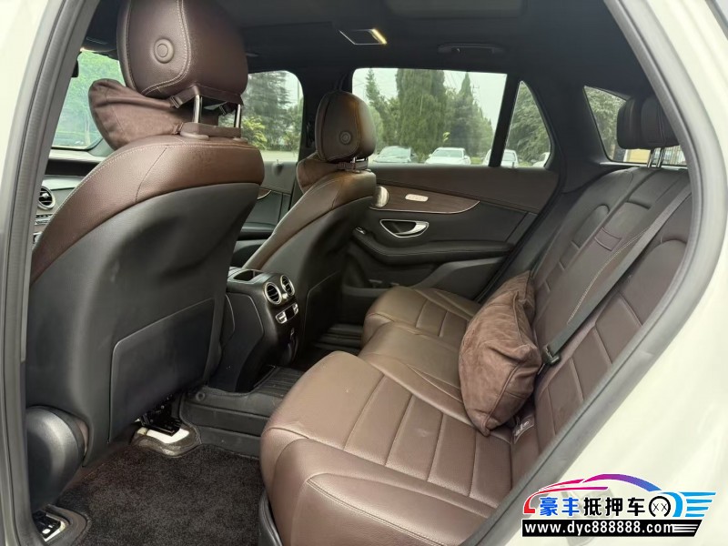 21年奔驰GLC轿车抵押车出售