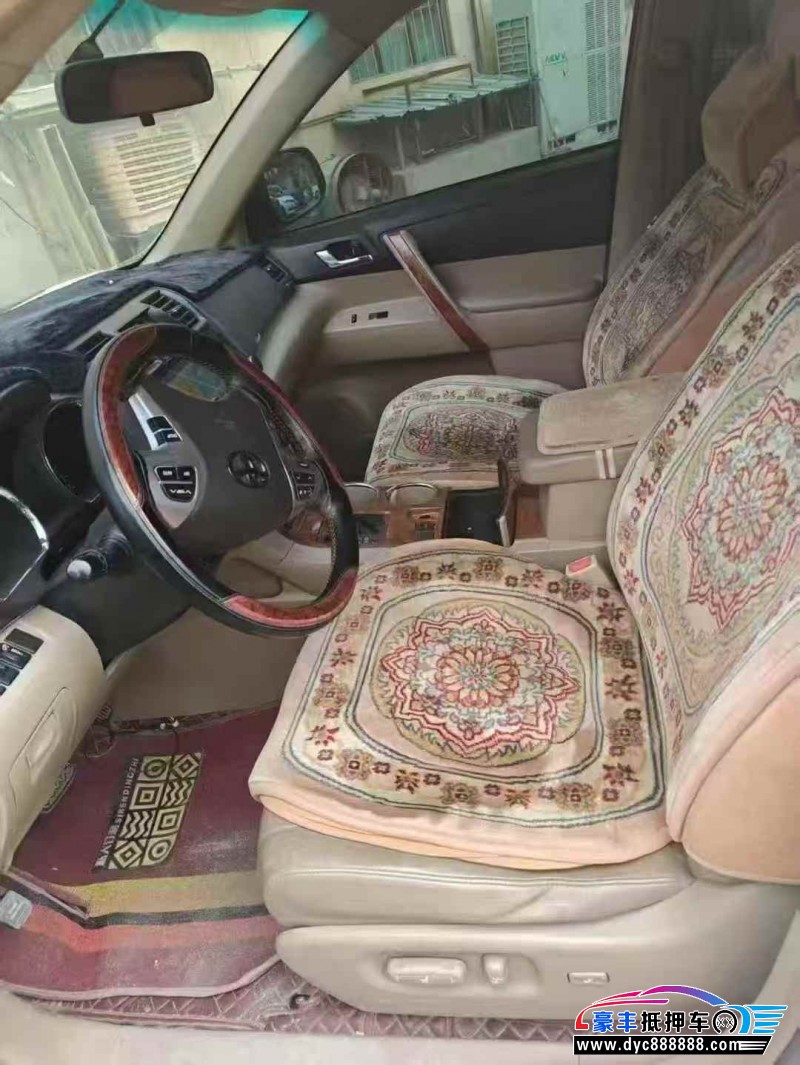 14年丰田汉兰达轿车抵押车出售