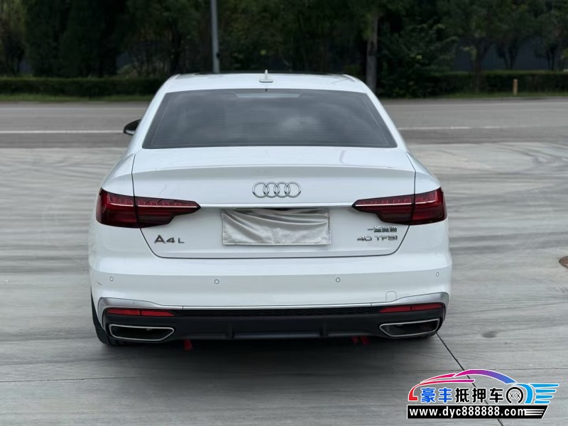 24年奥迪A4轿车抵押车出售