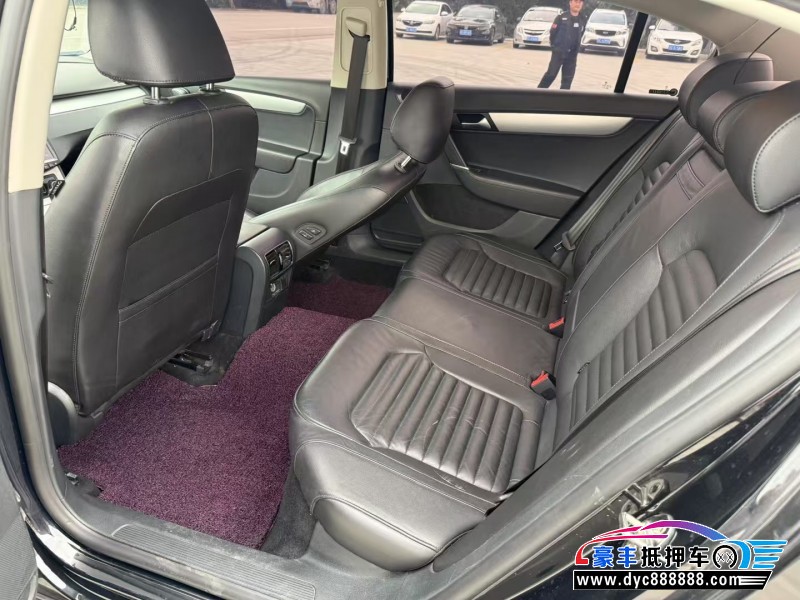 16年大众迈腾轿车抵押车出售