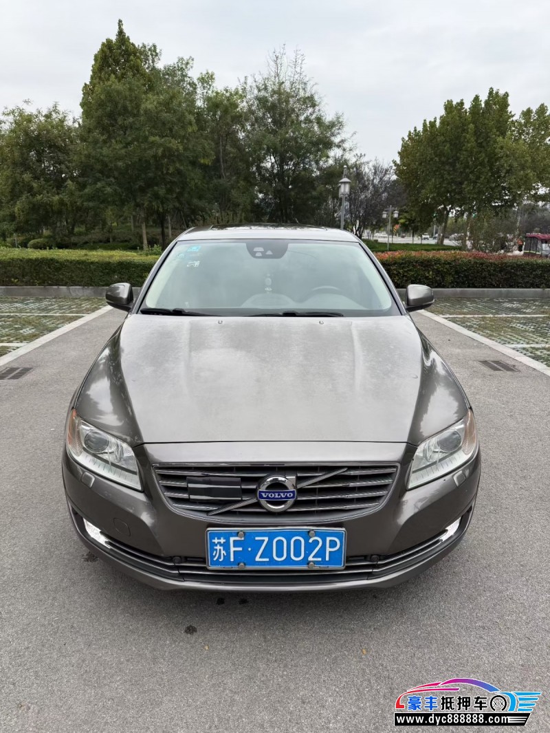 15年沃尔沃S80轿车抵押车出售