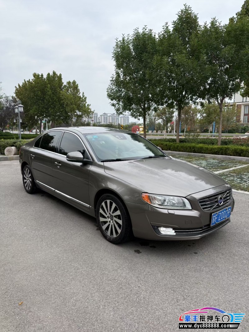 15年沃尔沃S80轿车抵押车出售