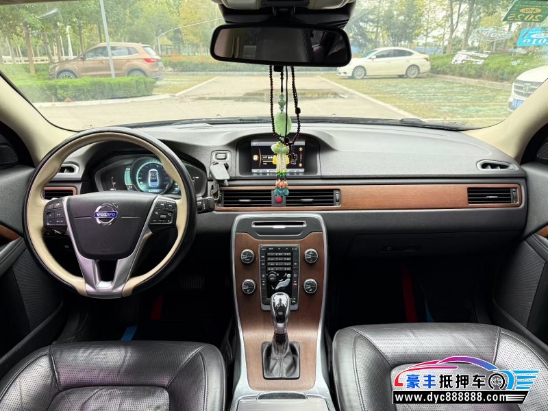 15年沃尔沃S80轿车抵押车出售